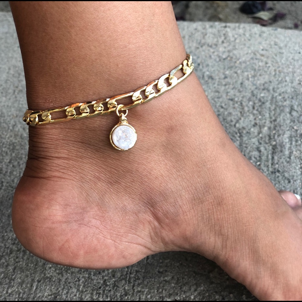 Crystal Anklet ✨ - Picture 2 of 3